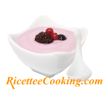 La mousse di frutta e yogurt regola l'intestino 